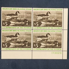 1976 U.S. $5 Federal Duck Stamp Mint Plate Block of 4, MNH, Canada Geese RW43