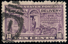 USA – 1922 – Special Delivery – Postman and Motorcycle – 10¢ – #3514