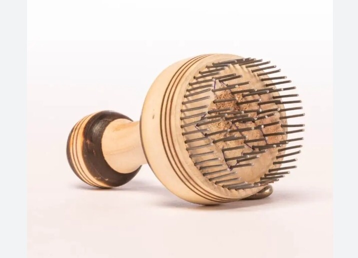 «Handmade Uzbek bread stamp, traditional nut-shaped flatbread». Bread stamp