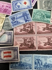 Lot of VTG Unused US Stamps, $19.50 Face Value, 3¢, 4.5¢, 5¢, 20¢, 22¢, 25¢, 29¢