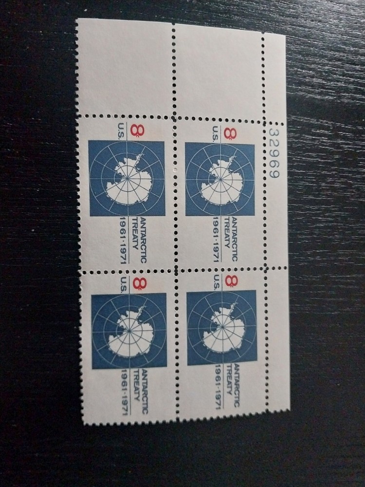 Block Of Stamps Unused 8 Cents Antarcticic Treaty 1961-1971 US Postage