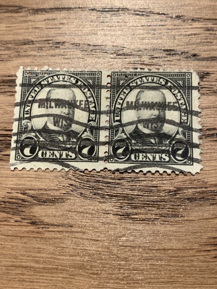 1929 USA 7 cents MCKINLEY PAIR OF STAMPS WITH MILWAUKEE OVERPRINT