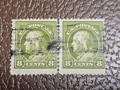 2 US stamps 1912-14 Franklin 8c pale olive green Perf 12
