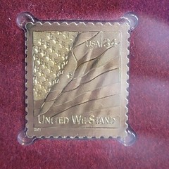 U S Flag with Fireworks 1987 FIRST DAY ISSUE 22 CENT STAMP GOLD