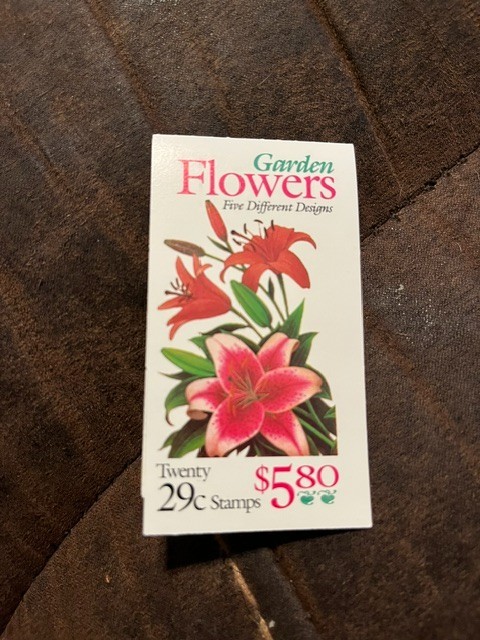 Garden Flowers Issue 29c complete booklet of 20. MNH. free shipping