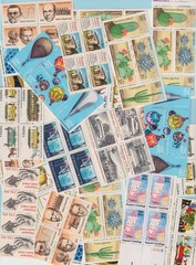 UNITED STATES DISCOUNT POSTAGE STAMPS FACE VALUE $20 OF 20 CENT STAMPS!