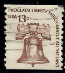 USA – 1975 – Americana Issue – Liberty Bell – Coil Stamp – 13¢ – #3586
