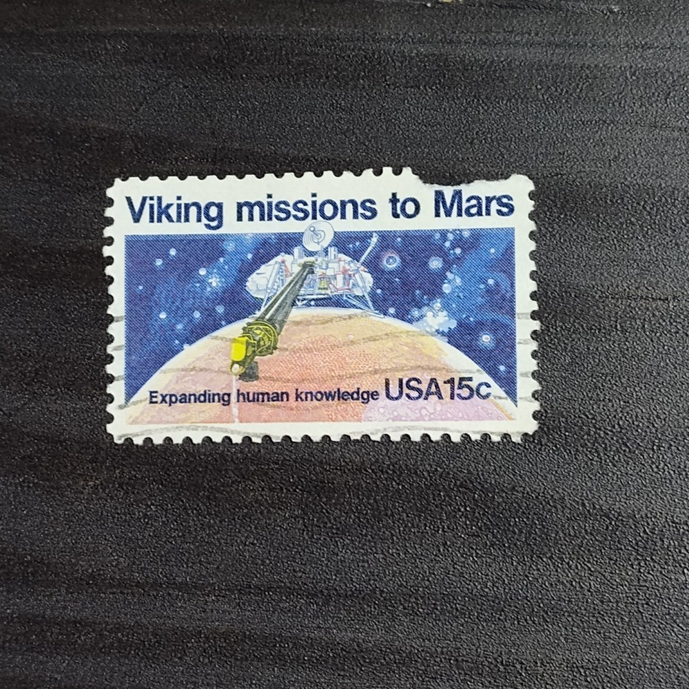 1978: 15 Cents, Viking Missions to Mars, Scott #1759 – Vintage USA Stamp