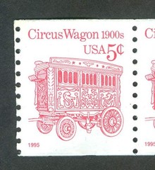 USA POSTAGE – CIRCUS WAGON 1900s – LINE OF 4 x 5 CENTS RED STAMP – 1995