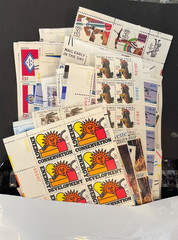 U.S. DISCOUNT POSTAGE LOT OF 1000 13 cent stamps selling at 1/2 face!