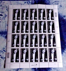US 3521 LEONARD BERNSTEIN «CONDUCTOR» PANE OF 20 (34c) STAMPS GLASSINE SHIP**