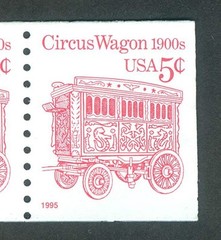 USA POSTAGE – CIRCUS WAGON 1900s – LINE OF 4 x 5 CENTS RED STAMP – 1995