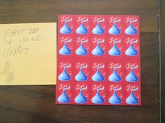 PANE OF 20 HERSHEY KISSES LOVE STAMPS 39 CENT FACE MNH