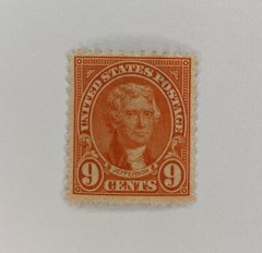 U.S. Jefferson #561 orange 9 cent stamp 1920 Mint Unused OG LH M206