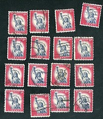 US Stamps Statue Of Liberty 11 Cent 1961 Scott #1044A Used Lot of 16