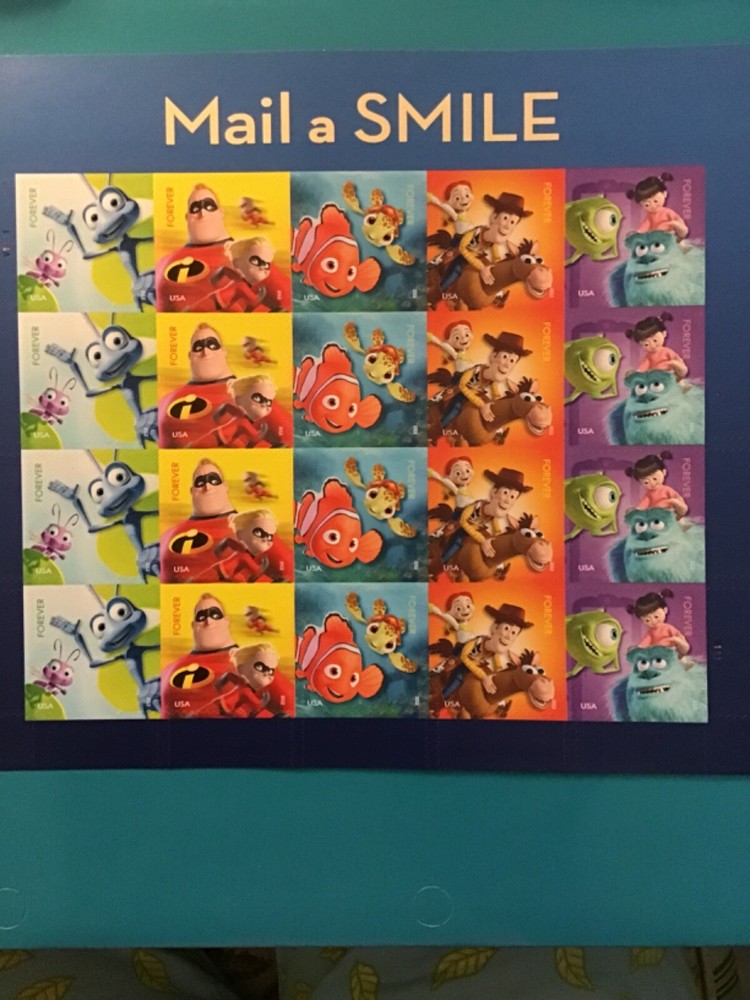 PANE OF 20 DISNEY PIXAR MAIL A SMILE FOREVER STAMPS MNH 2012