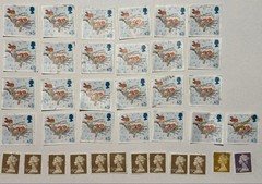 Unused United Kingdom Great Britain Queen Elizabeth Christmas Stamps x37