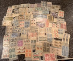 US postage 4 Cent Stamp Blocks 66 Wax Envelopes Unused Estate Lot 264 Stamps
