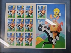Sylvester & Tweety sheet of 10, 32 cent self adhesive stamps W/Frame. 1998 (1B)