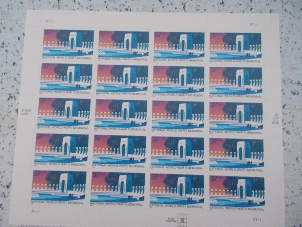 #3862 NATIONAL WORLD WAR II MEMORIAL Sheet of 20 37 CENT STAMPS 2003/2004 MNH