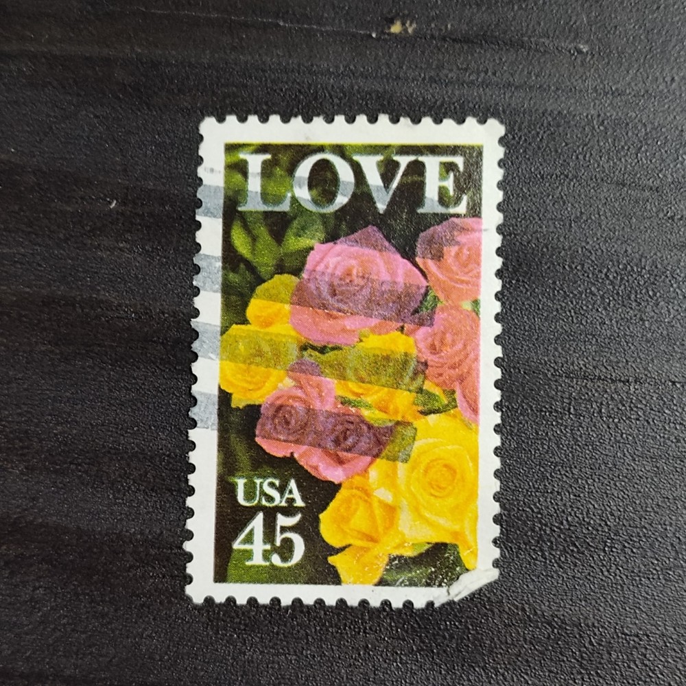 1988: 45 Cents, Love Series: Pink & Yellow Roses, Scott #2379 – USA Stamp